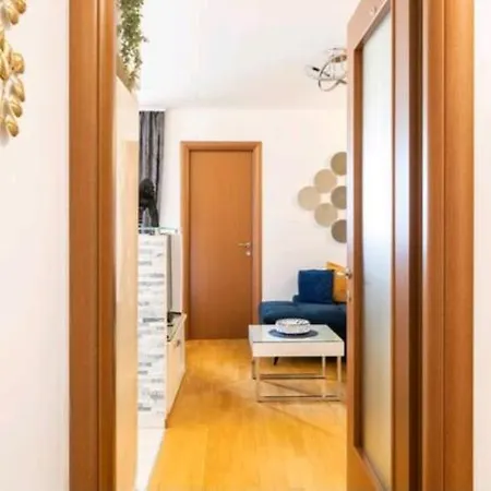 Apartment Apartman Safari